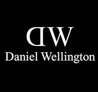 Charger l'image dans la galerie, MONTRE Dame Petite Roman Numerals Date 5-link Gold DANIEL WELLINGTON DW00100857