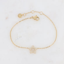 Charger l&#39;image dans la galerie, BRACELET Dame étoile avec zirconium acier doré BOHM
