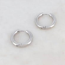 Charger l&#39;image dans la galerie, BOUCLESD&#39;OREILLES Dame Créoles Acier doré fermoir charnière IKITA
