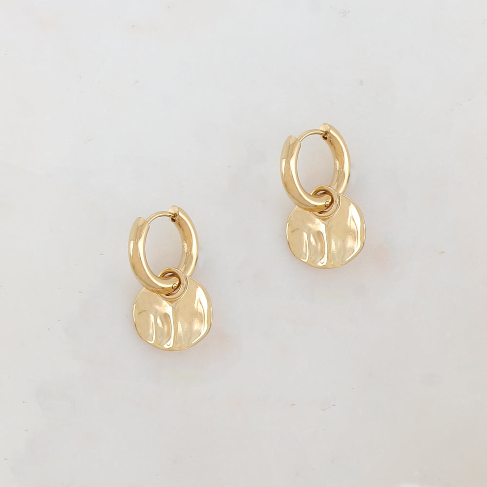 BOUCLES D'OREILLES Dame créoles avec pampilles rondes ondulées acier doré
