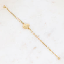 Charger l&#39;image dans la galerie, BRACELET Dame acier doré double rang avec pièce martelée ovale
