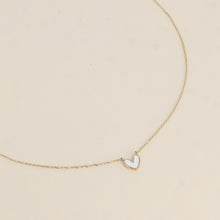Charger l&#39;image dans la galerie, Collier Femme /Enfant coeur émaillé blanc acier doré BOHM
