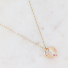 Charger l&#39;image dans la galerie, COLLIER Dame Acier COEUR  BOMBE RESINE
