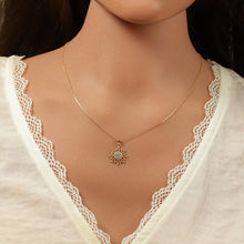 Charger l&#39;image dans la galerie, COLLIER Dame soleil empierré PLAQUE OR
