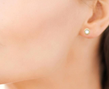 Charger l&#39;image dans la galerie, BOUCLES D&#39;OREILLES Dame clous forme ronde avec cristal  PLAQUE  OR
