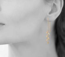 Charger l&#39;image dans la galerie, BOUCLES D&#39;OREILLES Dame pendantes PLAQUE OR
