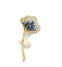 Charger l&#39;image dans la galerie, BROCHE Femme  GINKGO BLANC ET BLEU PERLE D&#39;EAU - BH1678
