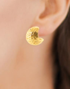 Charger l&#39;image dans la galerie, BOUCLES D&#39;OREILLES Dame 1/2 Créoles ACIER DORE MARTELE
